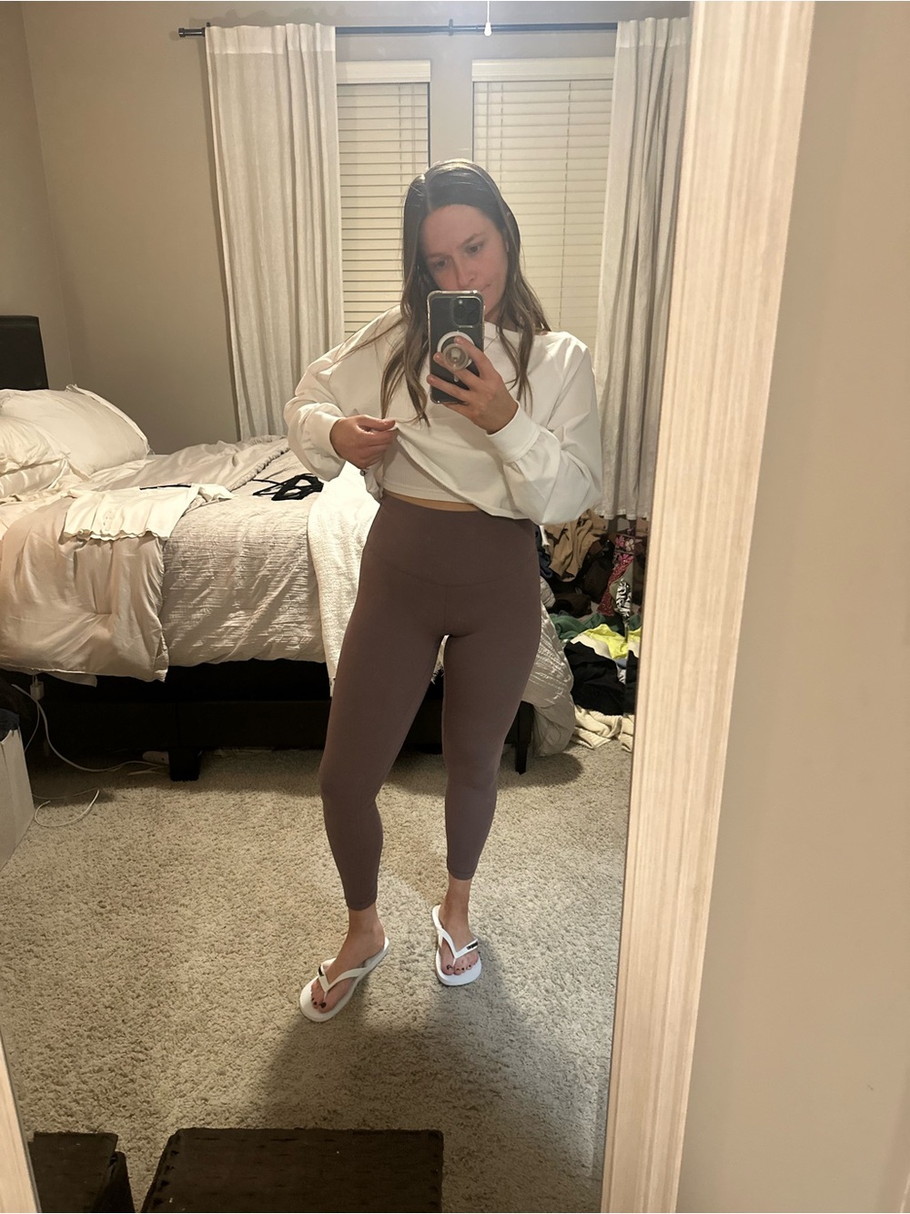 Lululemon high-waisted 25” Mauve Leggings